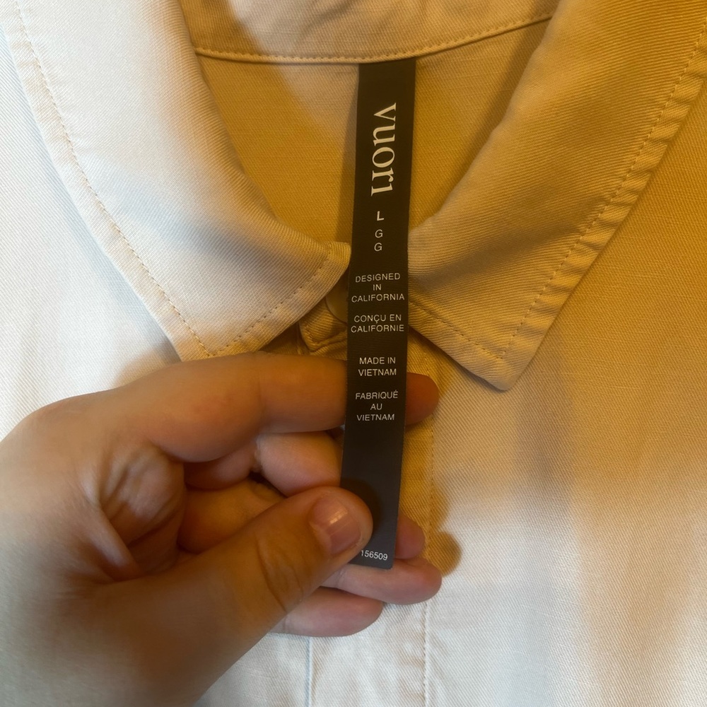 Vuori Trestles Twill Romper in Sand Dollar Size L - Picture 7 of 9